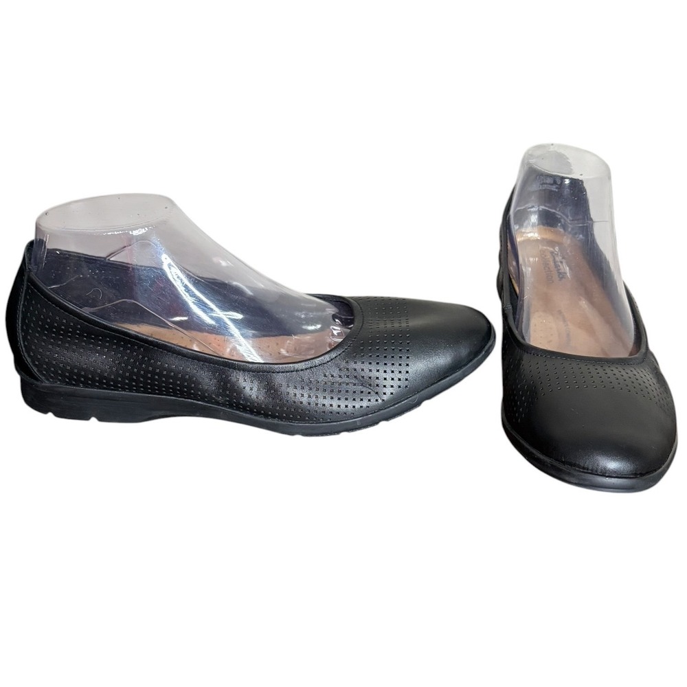Clarks Black Ballet Flat Perforated Ultimate Comfort Women's Size 10 Wide